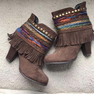 Size 8 fringe booties